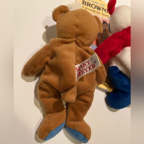 LOT OF 3 GIRL SCOUT BEAN BAG TOYS & GIRL SCOUT BOOK. - Picture 5 of 11